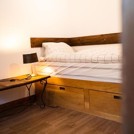 Bagnes La Baraka Hostel מראה חיצוני תמונה